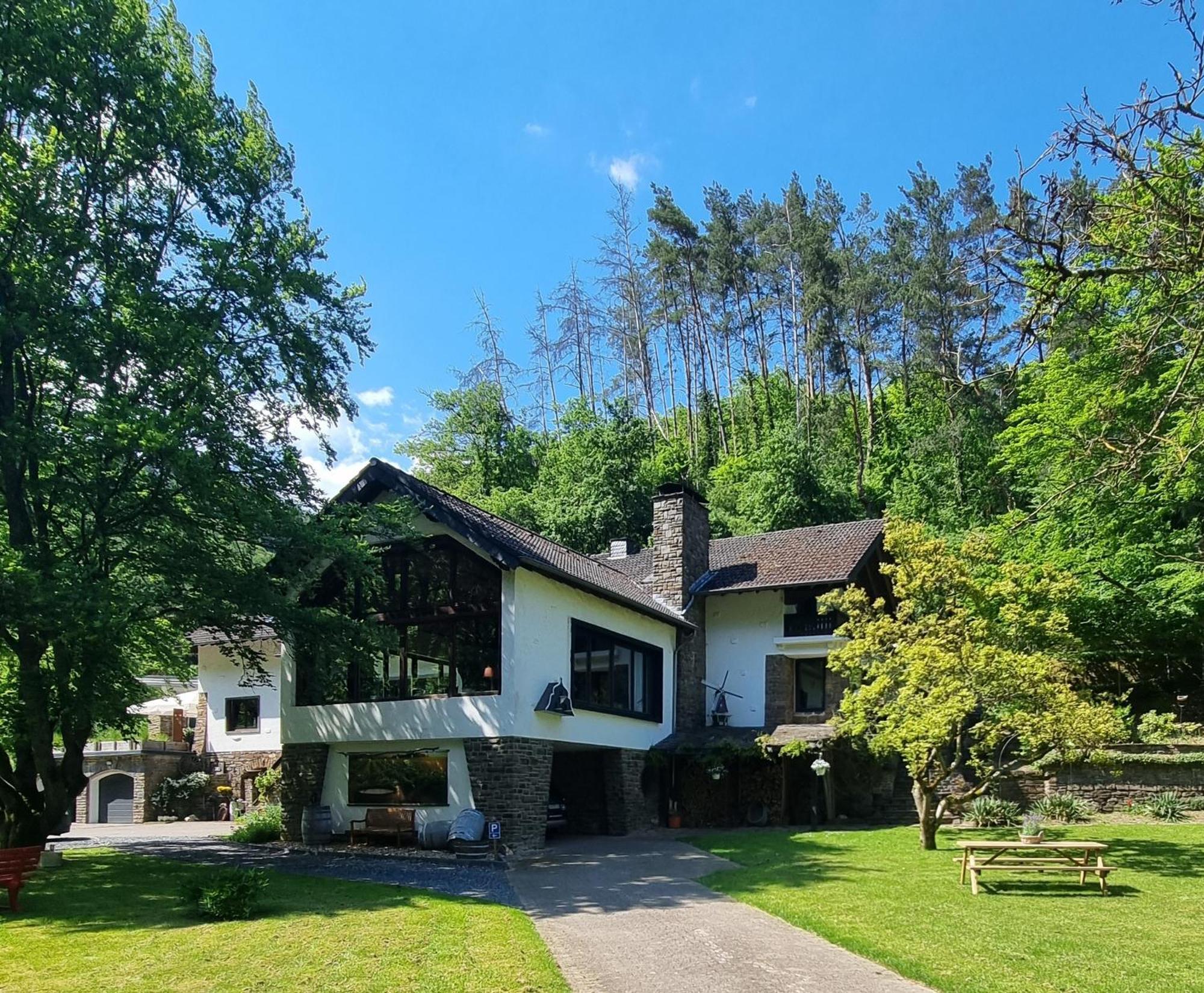 B&B Am Sahrbach Altenahr Buitenkant foto
