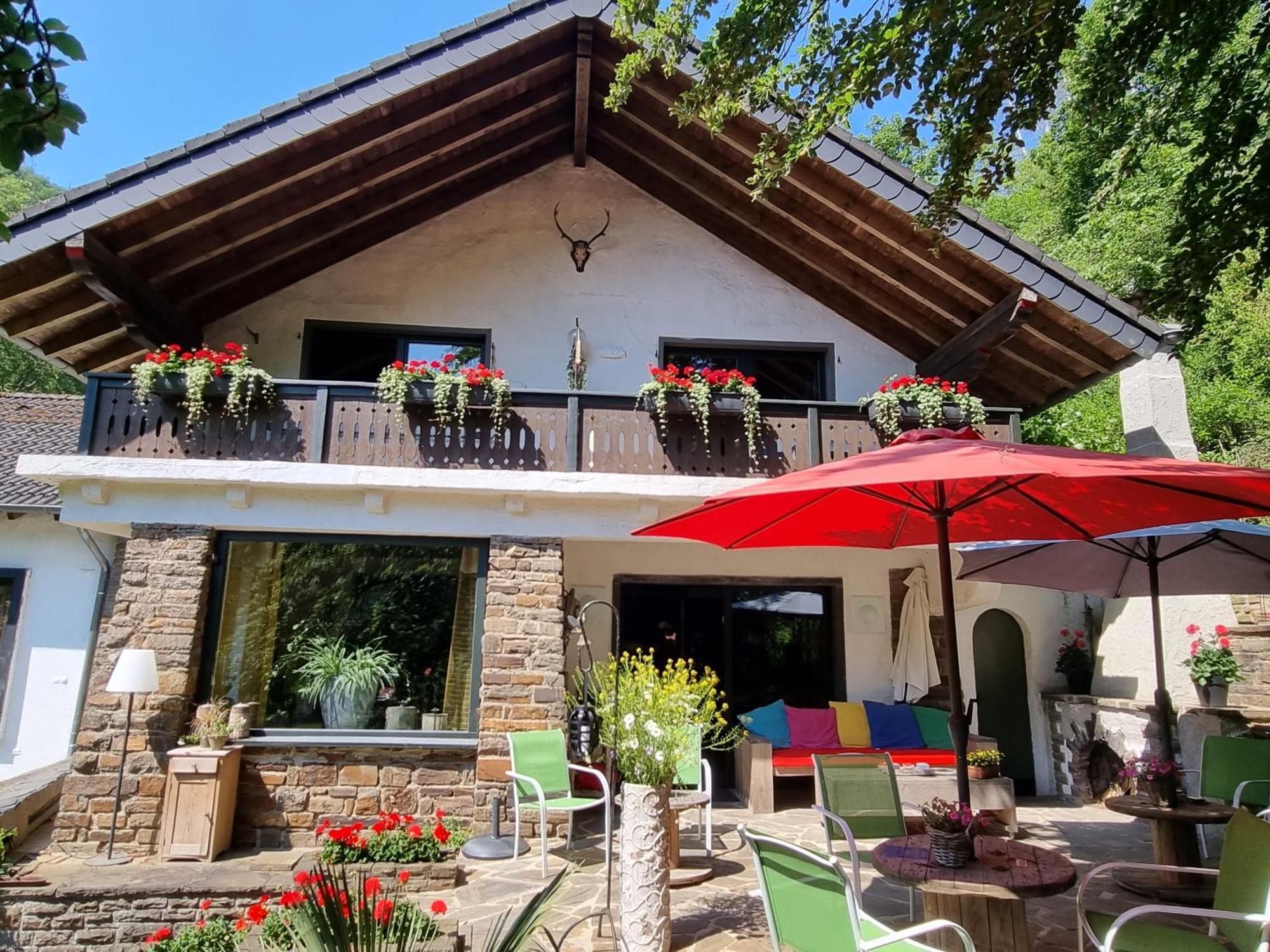 B&B Am Sahrbach Altenahr Buitenkant foto